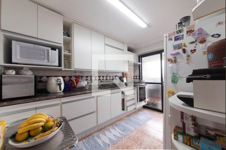 Apartamento para alugar com 210m², 4 quartos e 2 vagas Apartamento para alugar com 210m², 4 quartos e 2 vagasCozinha