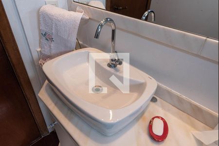 Apartamento para alugar com 210m², 4 quartos e 2 vagas Apartamento para alugar com 210m², 4 quartos e 2 vagasBanheiro Social