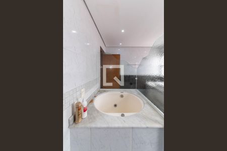 Apartamento para alugar com 210m², 4 quartos e 2 vagas Apartamento para alugar com 210m², 4 quartos e 2 vagasBanheiro da Suíte 2