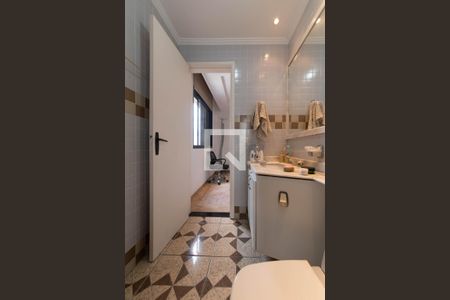 Apartamento para alugar com 210m², 4 quartos e 2 vagas Apartamento para alugar com 210m², 4 quartos e 2 vagasBanheiro da Suíte 1