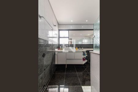 Apartamento para alugar com 210m², 4 quartos e 2 vagas Apartamento para alugar com 210m², 4 quartos e 2 vagasBanheiro da Suíte 2