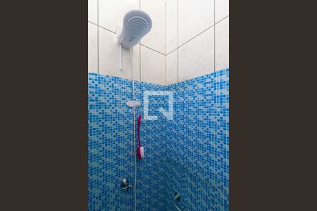 Casa à venda com 140m², 3 quartos e 2 vagasBanheiro