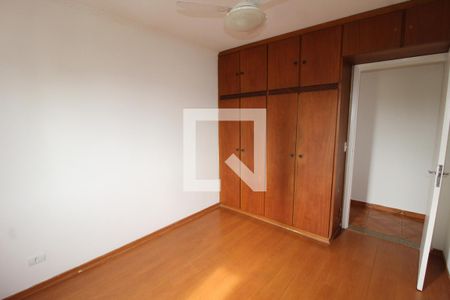Quarto 2 de apartamento para alugar com 2 quartos, 70m² em Vila Santa Clara, São Paulo