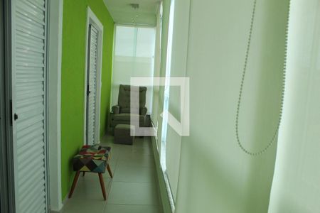 Apartamento à venda com 117m², 2 quartos e 3 vagasVaranda