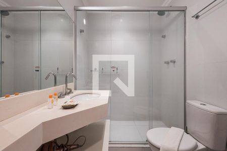 Banheiro de apartamento para alugar com 1 quarto, 27m² em Cerqueira César, São Paulo