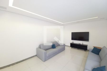 Sala de TV de casa para alugar com 5 quartos, 120m² em Diamante, Belo Horizonte