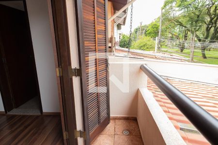 Casa à venda com 155m², 3 quartos e 3 vagasSacada - Suíte