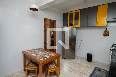 Casa à venda com 155m², 3 quartos e 3 vagasCozinha
