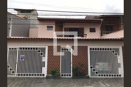 Casa à venda com 155m², 3 quartos e 3 vagasFachada