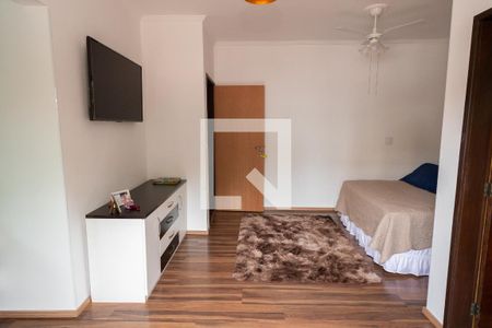 Casa à venda com 155m², 3 quartos e 3 vagasSuíte
