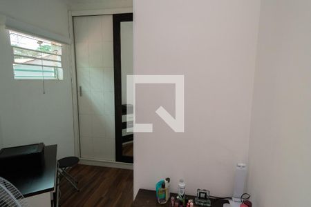 Casa à venda com 155m², 3 quartos e 3 vagasCloset - Suíte