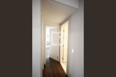 Apartamento à venda com 87m², 2 quartos e 2 vagasCorredor