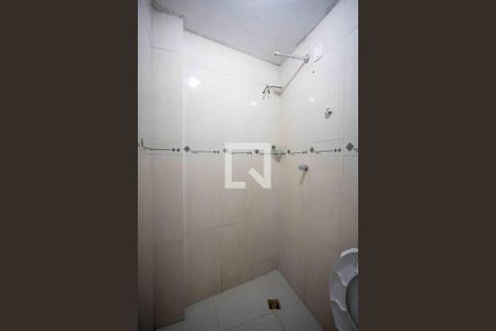 Banheiro de casa para alugar com 1 quarto, 50m² em Serraria, Diadema