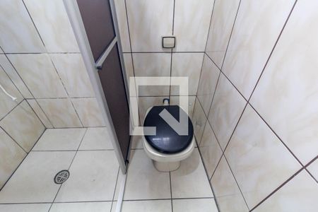 Casa à venda com 190m², 4 quartos e 3 vagas Casa à venda com 190m², 4 quartos e 3 vagasCasa 1 - Banheiro