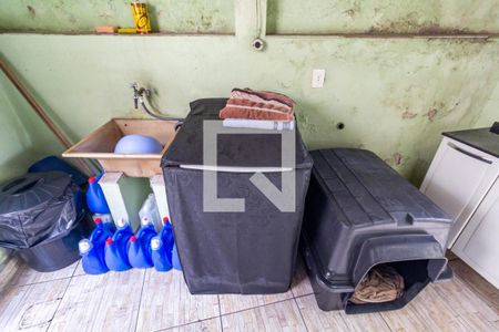 Casa à venda com 190m², 4 quartos e 3 vagas Casa à venda com 190m², 4 quartos e 3 vagasCasa 2 - Área de Serviço