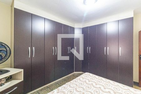 Casa à venda com 190m², 4 quartos e 3 vagas Casa à venda com 190m², 4 quartos e 3 vagasCasa 2 - Quarto 2