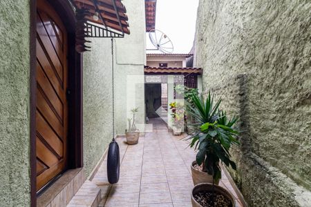 Casa à venda com 190m², 4 quartos e 3 vagas Casa à venda com 190m², 4 quartos e 3 vagasQuintal