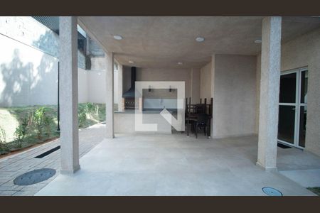 Apartamento para alugar com 33m², 2 quartos e sem vaga Apartamento para alugar com 33m², 2 quartos e sem vagaChurrasqueira