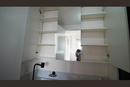 Apartamento para alugar com 33m², 2 quartos e sem vaga Apartamento para alugar com 33m², 2 quartos e sem vagaBanheiro