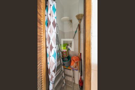 Apartamento à venda com 78m², 3 quartos e sem vagaBanheiro de Serviço