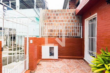 Casa à venda com 90m², 2 quartos e sem vagaQuintal
