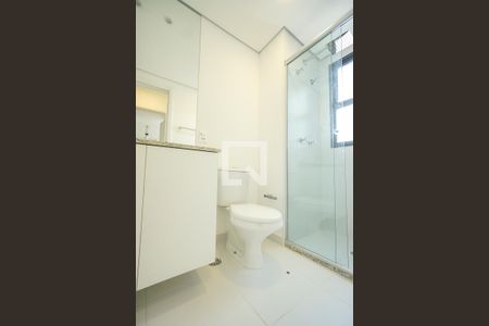 Apartamento para alugar com 124m², 3 quartos e 2 vagas Apartamento para alugar com 124m², 3 quartos e 2 vagasBanheiro social