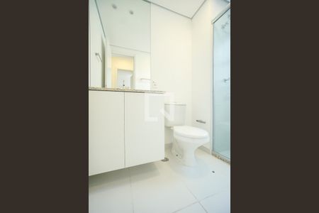 Apartamento para alugar com 124m², 3 quartos e 2 vagas Apartamento para alugar com 124m², 3 quartos e 2 vagasBanheiro social