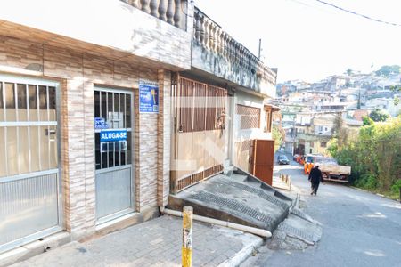 Casa à venda com 40m², 1 quarto e sem vaga Casa à venda com 40m², 1 quarto e sem vagaFachada
