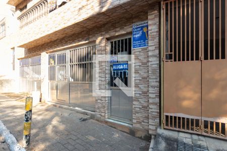 Casa à venda com 40m², 1 quarto e sem vaga Casa à venda com 40m², 1 quarto e sem vagaFachada