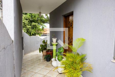 Casa à venda com 310m², 3 quartos e 2 vagas Casa à venda com 310m², 3 quartos e 2 vagasQuintal