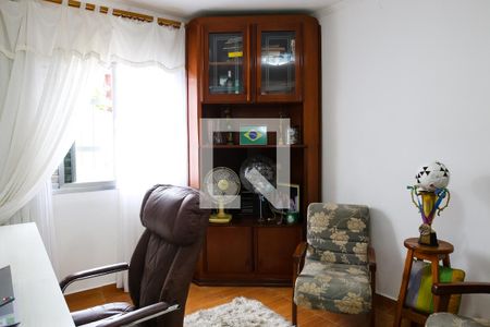 Casa à venda com 310m², 3 quartos e 2 vagas Casa à venda com 310m², 3 quartos e 2 vagasQuarto 2