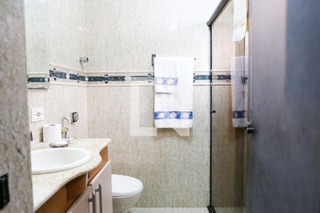 Casa à venda com 310m², 3 quartos e 2 vagas Casa à venda com 310m², 3 quartos e 2 vagasBanheiro da Suite