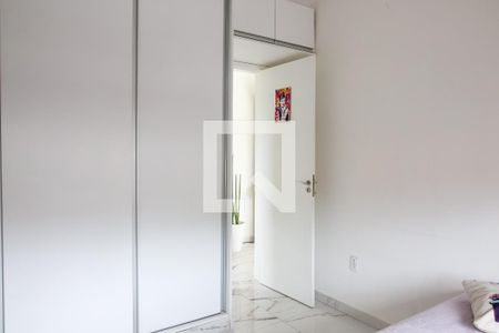 Casa à venda com 310m², 3 quartos e 2 vagas Casa à venda com 310m², 3 quartos e 2 vagasQuarto 3
