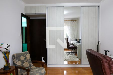 Casa à venda com 310m², 3 quartos e 2 vagas Casa à venda com 310m², 3 quartos e 2 vagasQuarto 2