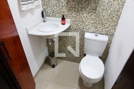 Casa à venda com 310m², 3 quartos e 2 vagas Casa à venda com 310m², 3 quartos e 2 vagasLavabo 2