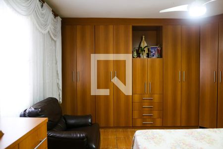 Suite de casa à venda com 3 quartos, 310m² em Vila Lucinda, Santo André
