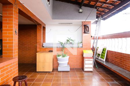 Casa à venda com 310m², 3 quartos e 2 vagas Casa à venda com 310m², 3 quartos e 2 vagasCobertura