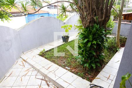 Casa à venda com 310m², 3 quartos e 2 vagas Casa à venda com 310m², 3 quartos e 2 vagasQuintal