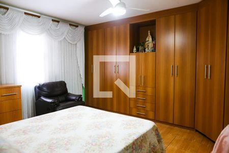 Suite de casa à venda com 3 quartos, 310m² em Vila Lucinda, Santo André