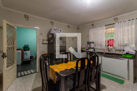 Casa à venda com 175m², 4 quartos e 3 vagas Casa à venda com 175m², 4 quartos e 3 vagasCozinha