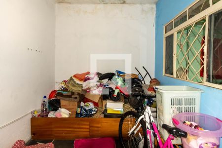 Casa à venda com 175m², 4 quartos e 3 vagas Casa à venda com 175m², 4 quartos e 3 vagasÁrea de Serviço