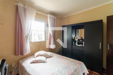 Casa à venda com 175m², 4 quartos e 3 vagas Casa à venda com 175m², 4 quartos e 3 vagasQuarto 2