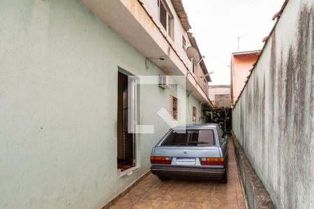 Casa à venda com 175m², 4 quartos e 3 vagas Casa à venda com 175m², 4 quartos e 3 vagasQuintal