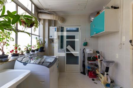 Apartamento à venda com 147m², 3 quartos e 1 vagaÁrea de Serviço