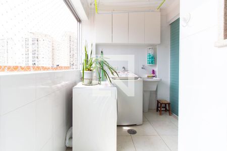 Apartamento à venda com 90m², 2 quartos e 1 vagaÁrea de Serviço