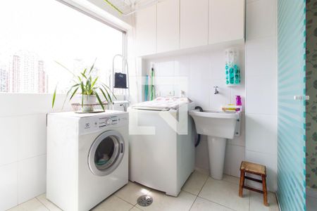 Apartamento à venda com 90m², 2 quartos e 1 vagaÁrea de Serviço