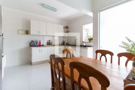 Apartamento à venda com 90m², 2 quartos e 1 vagaCozinha