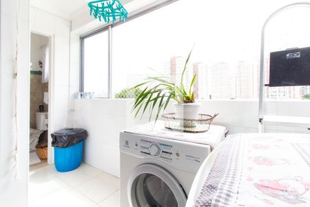 Apartamento à venda com 90m², 2 quartos e 1 vagaÁrea de Serviço