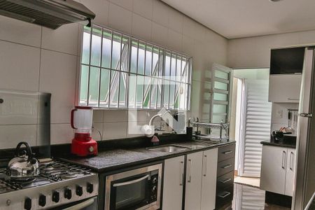 Casa à venda com 241m², 4 quartos e 3 vagas Casa à venda com 241m², 4 quartos e 3 vagasCozinha