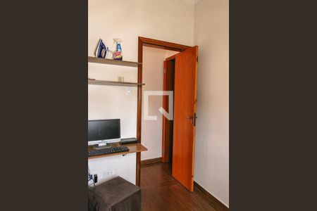 Casa à venda com 241m², 4 quartos e 3 vagas Casa à venda com 241m², 4 quartos e 3 vagasQuarto 2